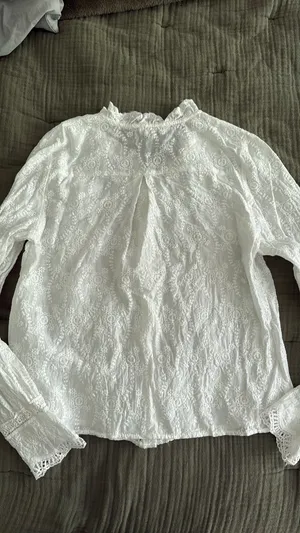 Easy Clothes White Eyelet Top thumbnail 4