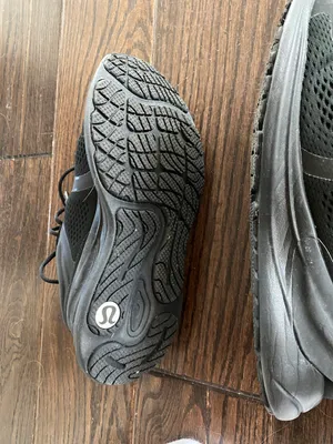 Lululemon shoes thumbnail 2