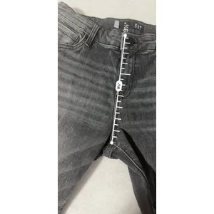 KUT from the Kloth Catherine Boyfriend Grey Wash Straight Leg Jeans Size 8 thumbnail 7