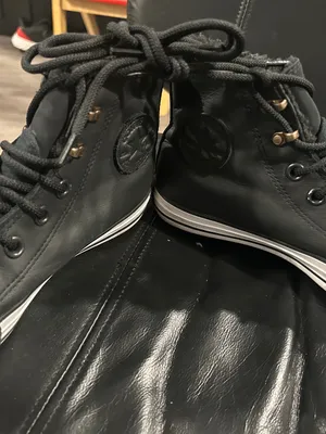 Converse Black and White Unisex Sneakers with Faux Fur thumbnail 7