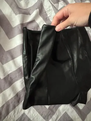 Leather Shorts Amazon Black thumbnail 4