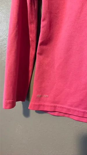 Nike Dri-Fit Women’s Small Top Long Sleeve thumbnail 4