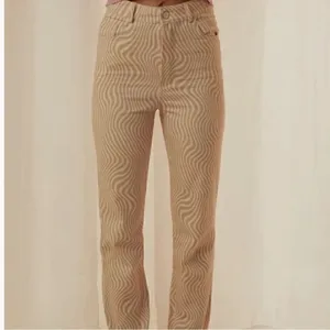 Peppermayo Electric Avenue Pants Neutral Wave Nwt 2 thumbnail 2