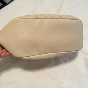 INC INTERNATIONAL CONCEPTS Ivory Studded‎ hobo shoulder bag gold chain crescent thumbnail 3
