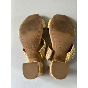 MIA Felicity Wide Double-Band Braided Raffia Block Heel Slip On Sandal 8.5 thumbnail 6