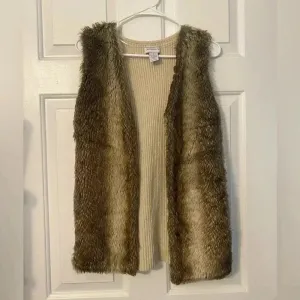 Liz Claiborne Faux Fur Front Ribbed Knit Back Open Vest Brown‎ Tan Small thumbnail 3