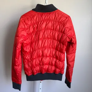 Athleta‎ Goose Down Red Jacket sz S outdoors hiking thumbnail 7