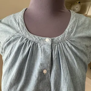 NWT Levi’s Top Women's XL Blue Chambray Button Front Balloon Sleeve thumbnail 5