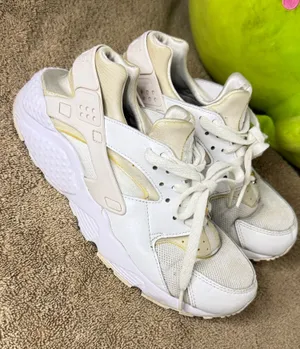 Nike Air Huarache Run (GS) Girl's Size 7Y Running Shoes thumbnail 1