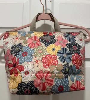 ThirtyOne Boutique Lunch Bag thumbnail 1