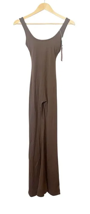 VertVie Brown Back Cutout Scrunch Butt Flare Leg‎ Sleeveless Jumpsuit Size Small thumbnail 1