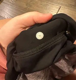 Lululemon Speed Shorts 2.5" thumbnail 3