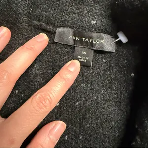 Ann Taylor Black Women's Longline Collared Sweater Coat Coatigan XSmall Pockets thumbnail 4