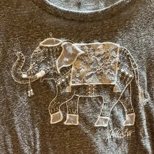 Hollister shirt thumbnail 5