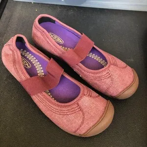 NWOT - Women's Keen Mary Jane Shoe thumbnail 1