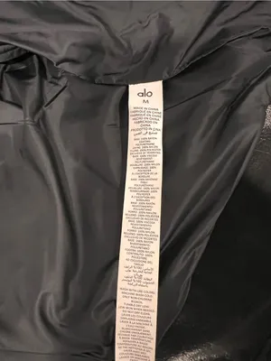 Alo Yoga Ice Breaker Oversized Satin Faux Leather Sherpa Puffer Jacket Size Med thumbnail 8