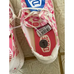 Hey Dude Wendy Cottage Crochet Shoes Women 12 Pink Lips Hearts Slip On Loafers thumbnail 7