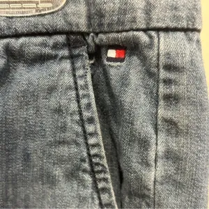 Tommy Hilfiger Womens‎ Blue Denim Chambray Chino Shorts Size 4 Embroidered Logo thumbnail 2