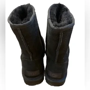 UGG Women’s Classic Short II Black Size 7 thumbnail 4