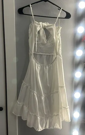 White sundress Size M thumbnail 2