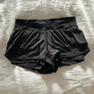 Lululemon Hotty Hot HR Naked Shorts Black 2.5” Size 12 thumbnail 3