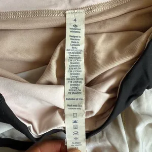 Lululemon Speed Short *4-way Stretch 2.5" Nimbus Puff Size 4 GUC thumbnail 6