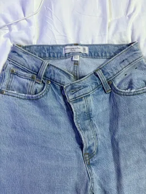Abercrombie High-Rise thumbnail 3