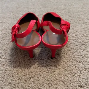 Tabitha Simmons Red Bow Accent Slingback Kitten Heel Size 9 thumbnail 4