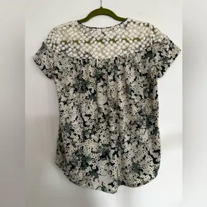 LC Lauren Conrad Top with Daisy White Lace Yoke. Mini Floral Print. Soft, Flowy. thumbnail 11