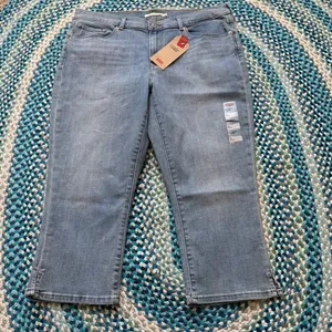 Levi’s‎ Classic Capris thumbnail 3