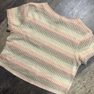 We The Free‎ pink and grey knitted crop top size small thumbnail 1