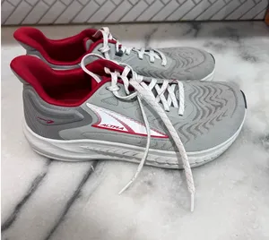 Altra Rivera 3 Women’s Road Running Shoes – Size 7.5 – Gray/Red – AL0A82C4264 thumbnail 1