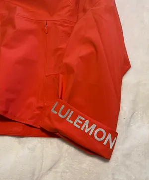 Lululemon Cropped Jacket thumbnail 4
