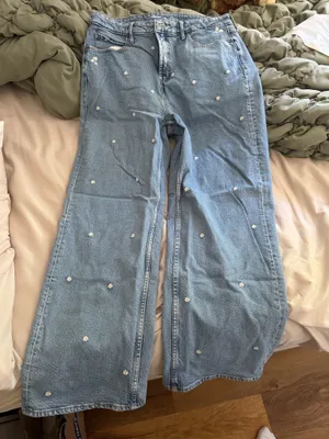 Old Navy Jeans Wide-Leg High-Rise thumbnail 1