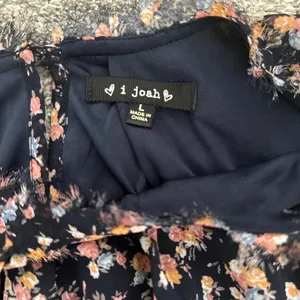 I Joah Sleeveless Black Floral Ruffle Hem Dress thumbnail 7