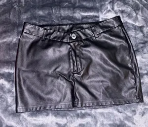 Shein Black Mini Skirt thumbnail 1
