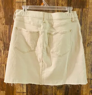 NWT A.NA women's Jean skirt size 6 Color Beige thumbnail 3