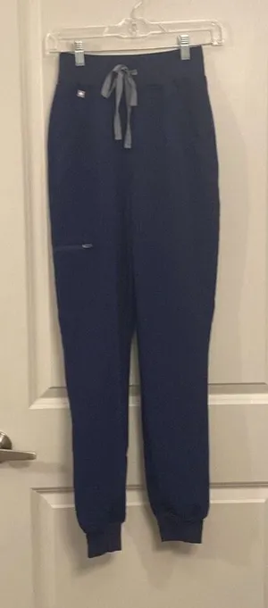 Figs scrubs joggers, size XXS /T￼￼ thumbnail 1