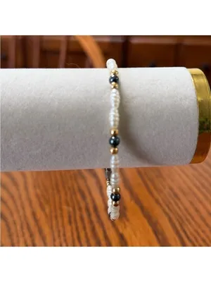Vintage 1990s Pearl and Gold & Black Beaded Bracelet 7.5” thumbnail 2
