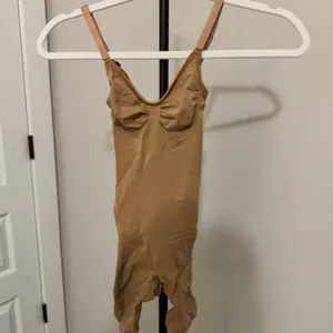 SKIMS low back mid thigh sculpting bodysuit thumbnail 4