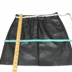 Aritzia wilfred faux fur skirt size 8 thumbnail 3