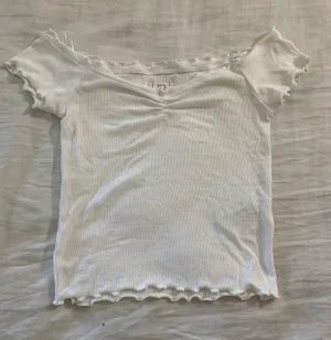 baby tee BDG thumbnail 1