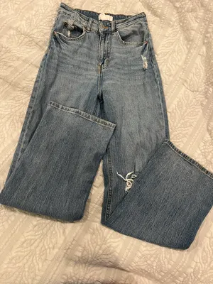 H&M Boyfriend Jeans thumbnail 1