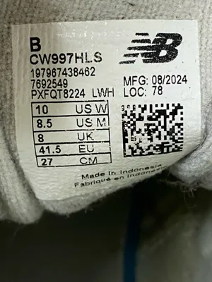 New Balance 997H Sneakers shoes size women 10 men’s 8.5 thumbnail 7