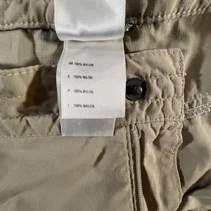 The North Face Womens Convertible Cargo Hiking Pants Sz 10 Beige Zip-Off Outdoor thumbnail 6