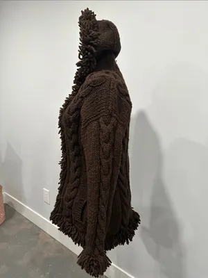 Sisandina Chunky Cable Knit Hooded Cardigan in Dark Brown thumbnail 4