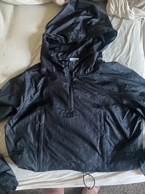 Gymshark Cropped Windbreaker thumbnail 1