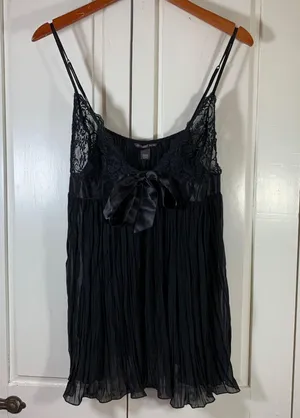 Victoria's Secret Black Lace Pleated Babydoll Chemise XL 186982-093 Festival Bow thumbnail 1