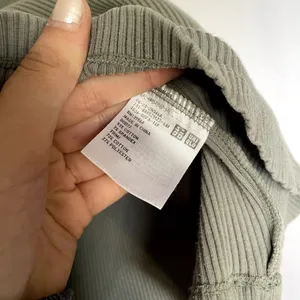 Uniqlo‎ sage green tank top ribbed knit women's size M cotton athleisure shirt thumbnail 4