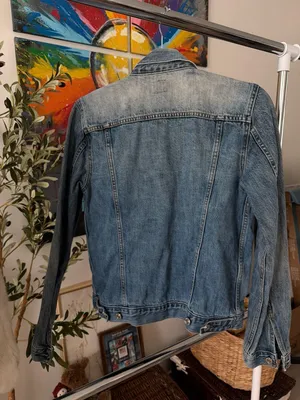 Gap Women's Classic Trucker Washed Blue Jean Denim Jacket Size S thumbnail 3